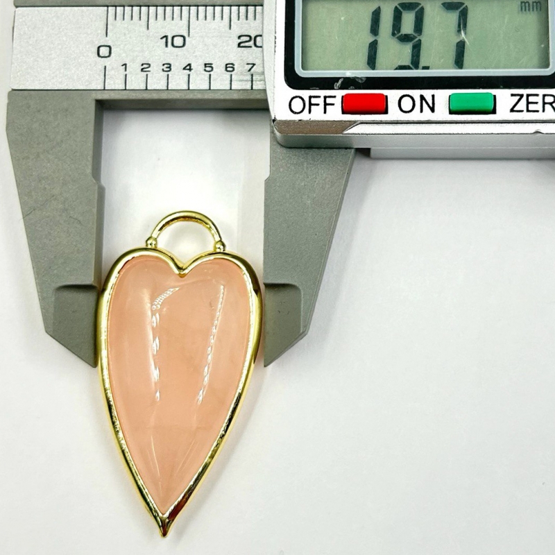 Кулон сердце с розовым кварцем размер 19*38мм цвет золото